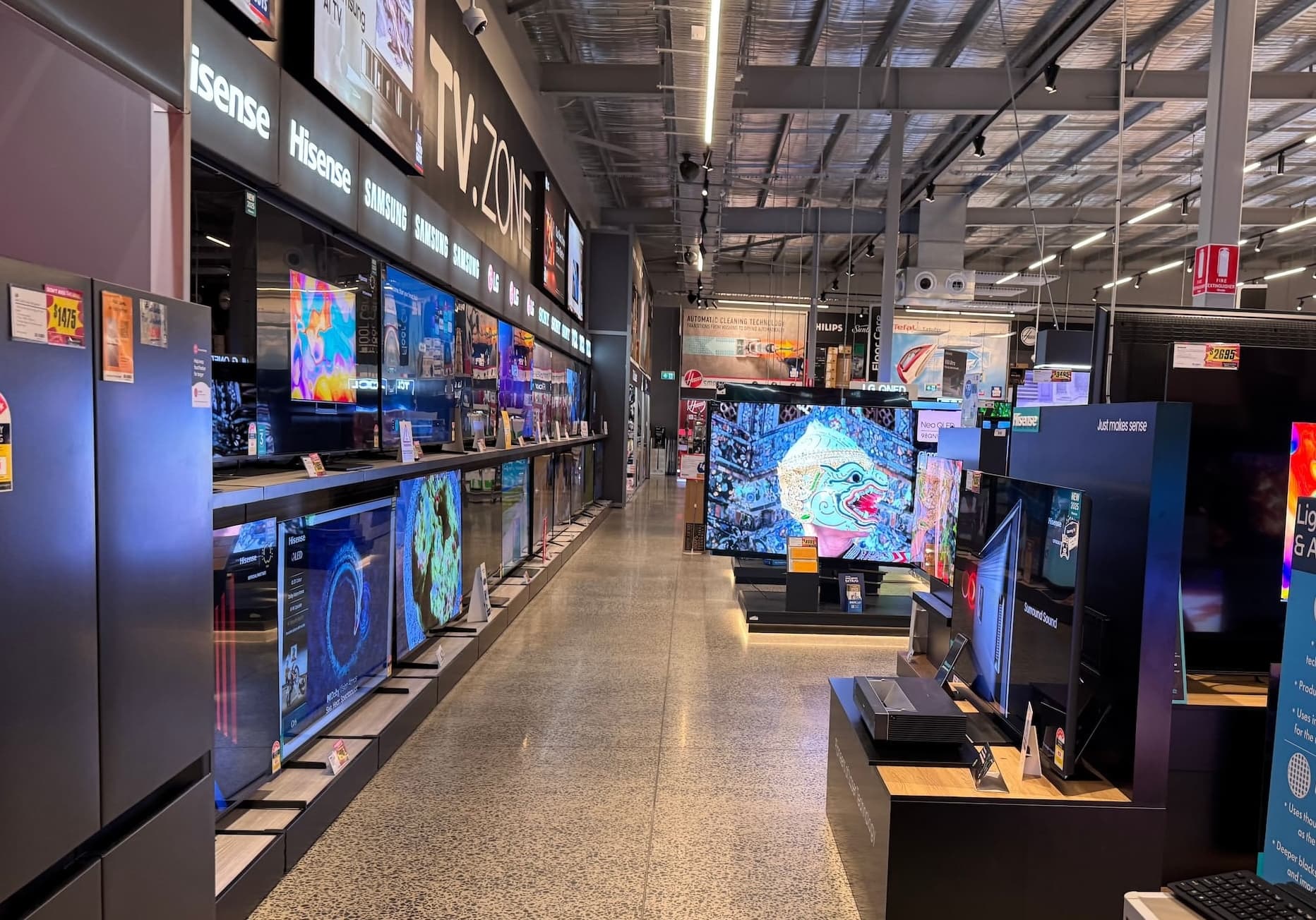 Residential kitchen hero backdrop